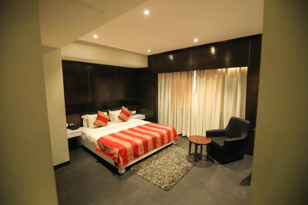 Hotel German Palace Near To Airport Gandhinagar Buitenkant foto