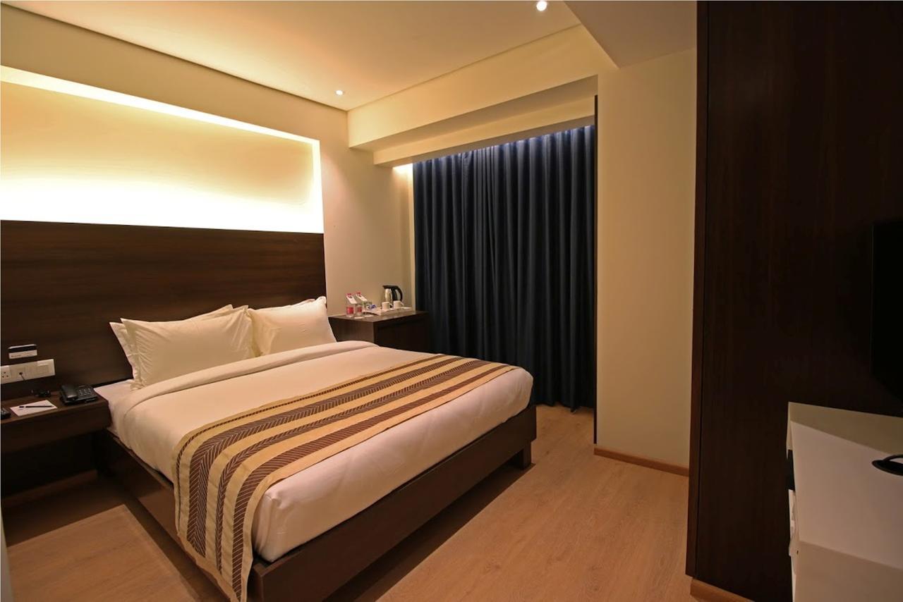 Hotel German Palace Near To Airport Gandhinagar Buitenkant foto