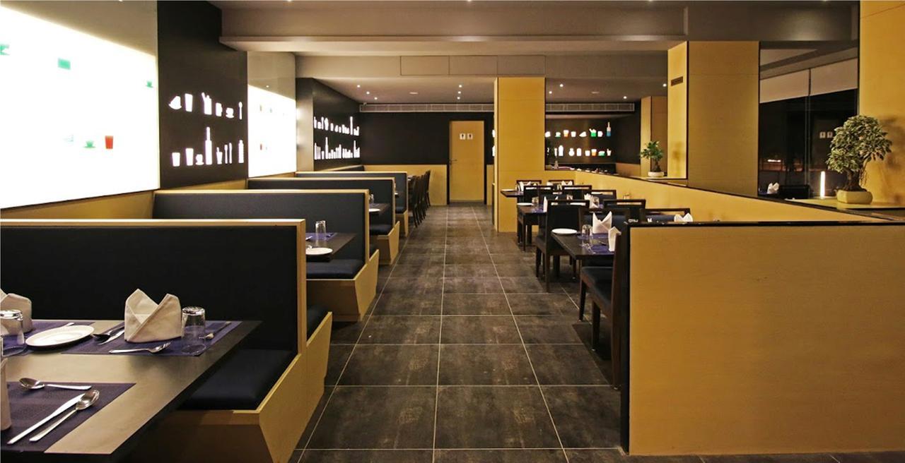 Hotel German Palace Near To Airport Gandhinagar Buitenkant foto