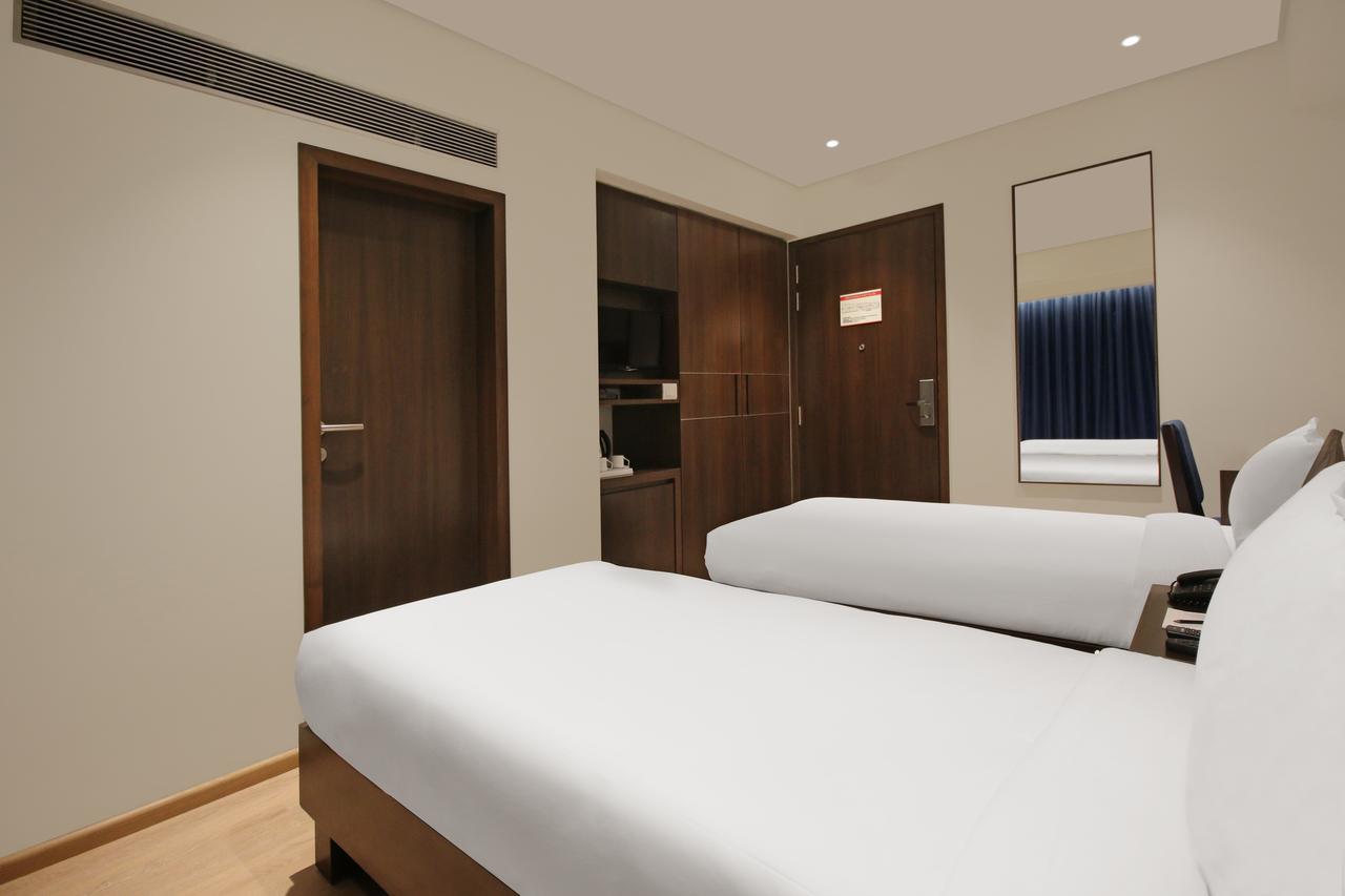 Hotel German Palace Near To Airport Gandhinagar Buitenkant foto