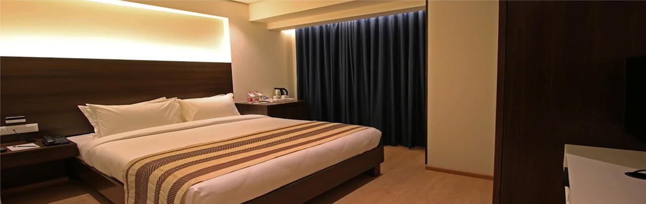 Hotel German Palace Near To Airport Gandhinagar Buitenkant foto