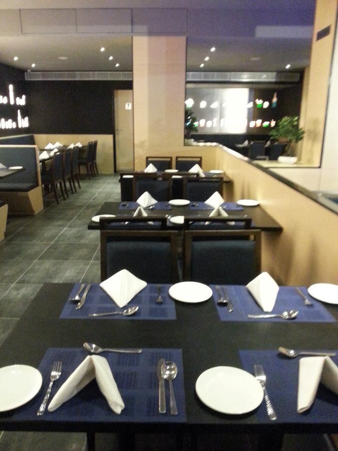 Hotel German Palace Near To Airport Gandhinagar Buitenkant foto
