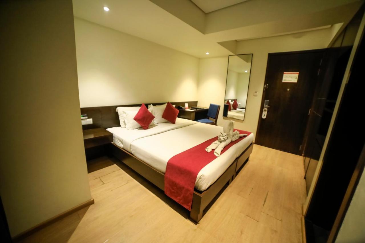 Hotel German Palace Near To Airport Gandhinagar Buitenkant foto