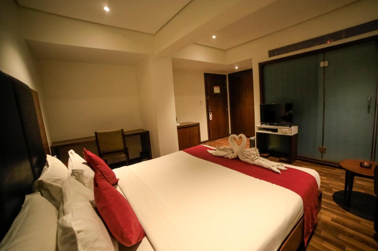 Hotel German Palace Near To Airport Gandhinagar Buitenkant foto