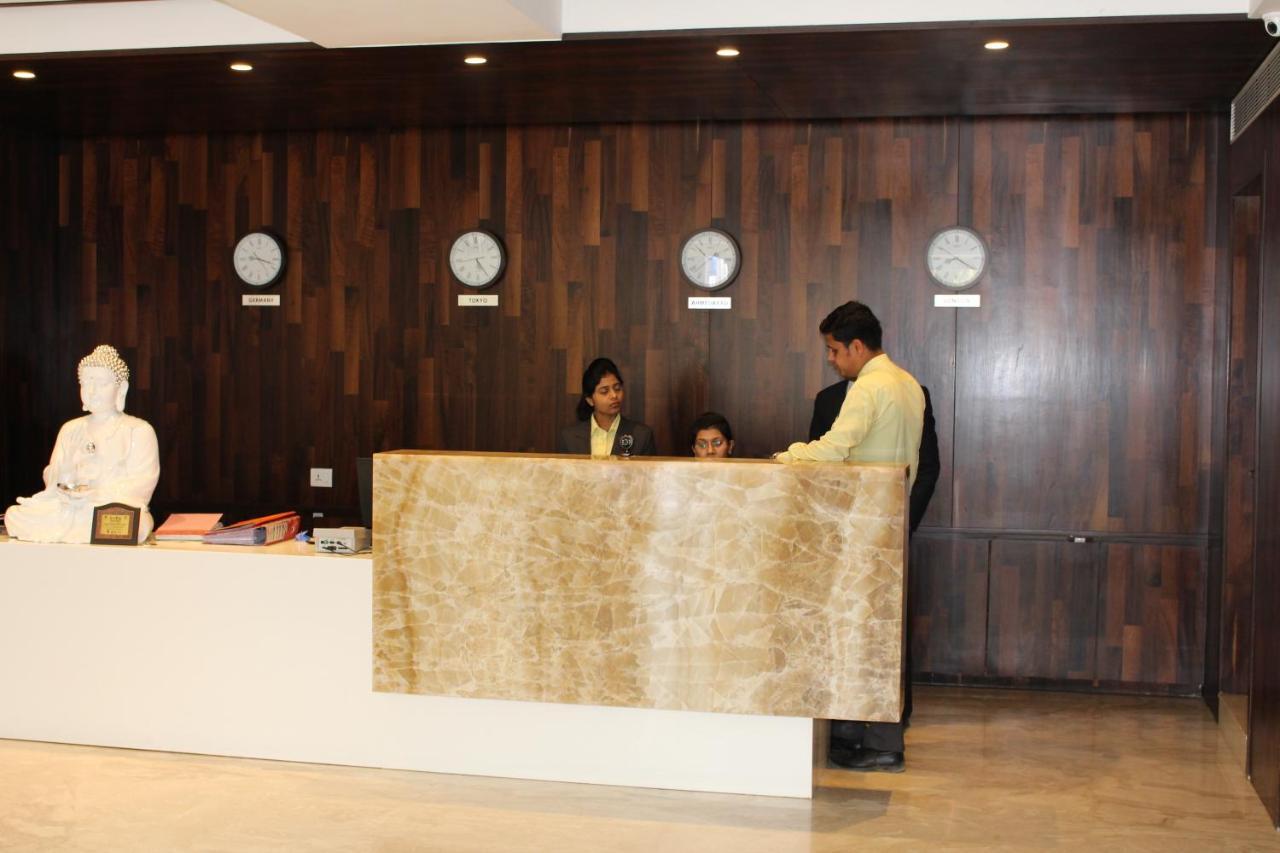 Hotel German Palace Near To Airport Gandhinagar Buitenkant foto